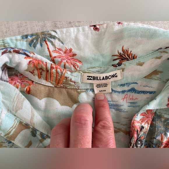 Billabong Collared Shirt - Picture 4 of 5
